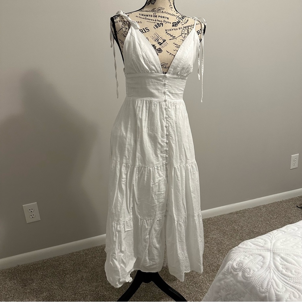 Lovely Lulus White Sundress Size S